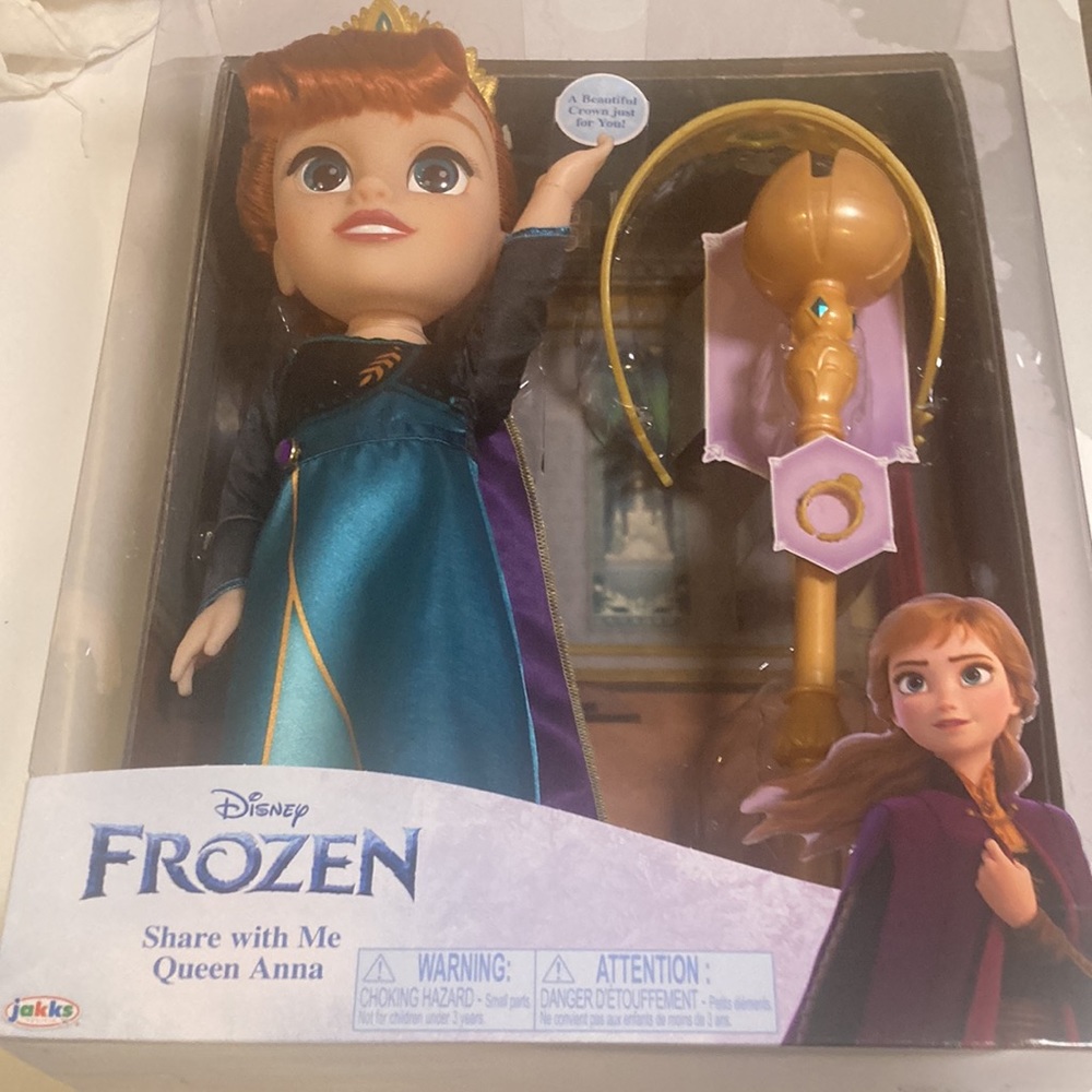 New in box Disney Frozen Share with Me Queen Anna - Picture 3 of 5